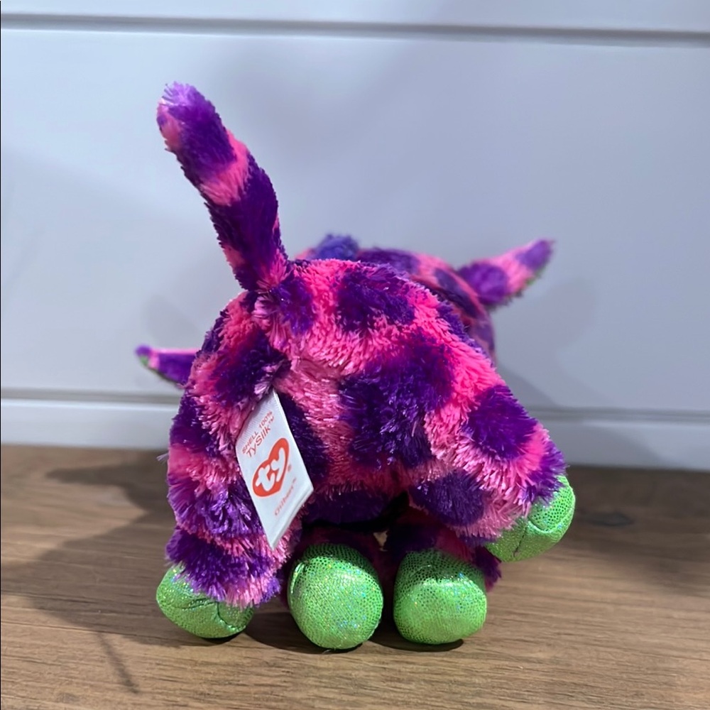 Ty Beanie Boos - Gilbert the Giraffe (Glitter Eyes) - Picture 6 of 10